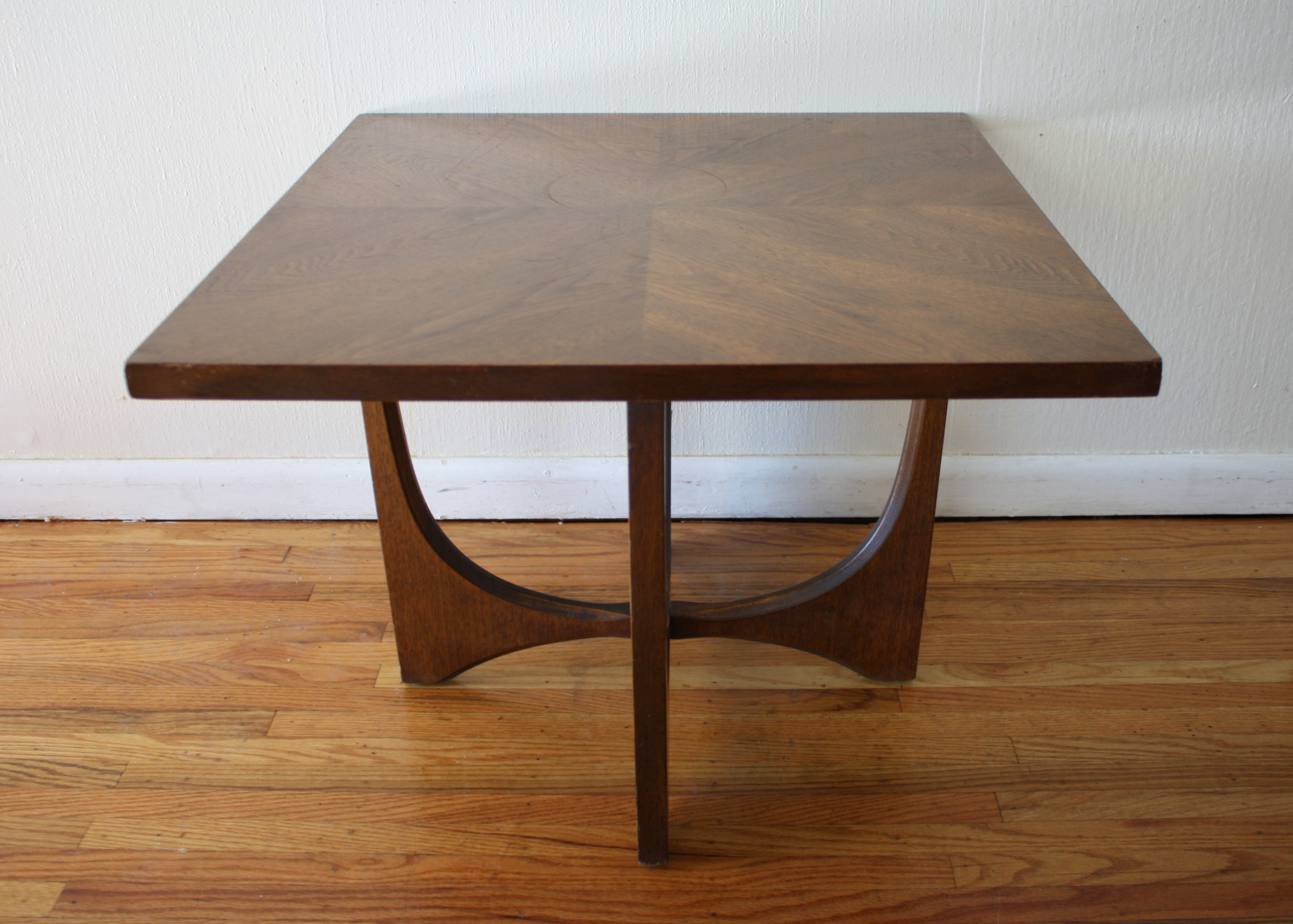 broyhill brasilia square table 2