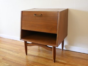 american by martinsville slanted side table 1