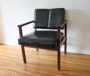 mcm arm chair black 1