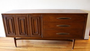 Broyhill Sculptra room divider credenza 5