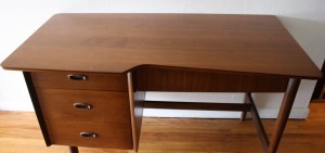 Hooker Mainline desk 2