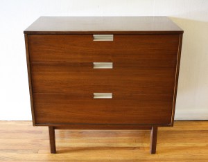 Bassett bachelor dresser 1