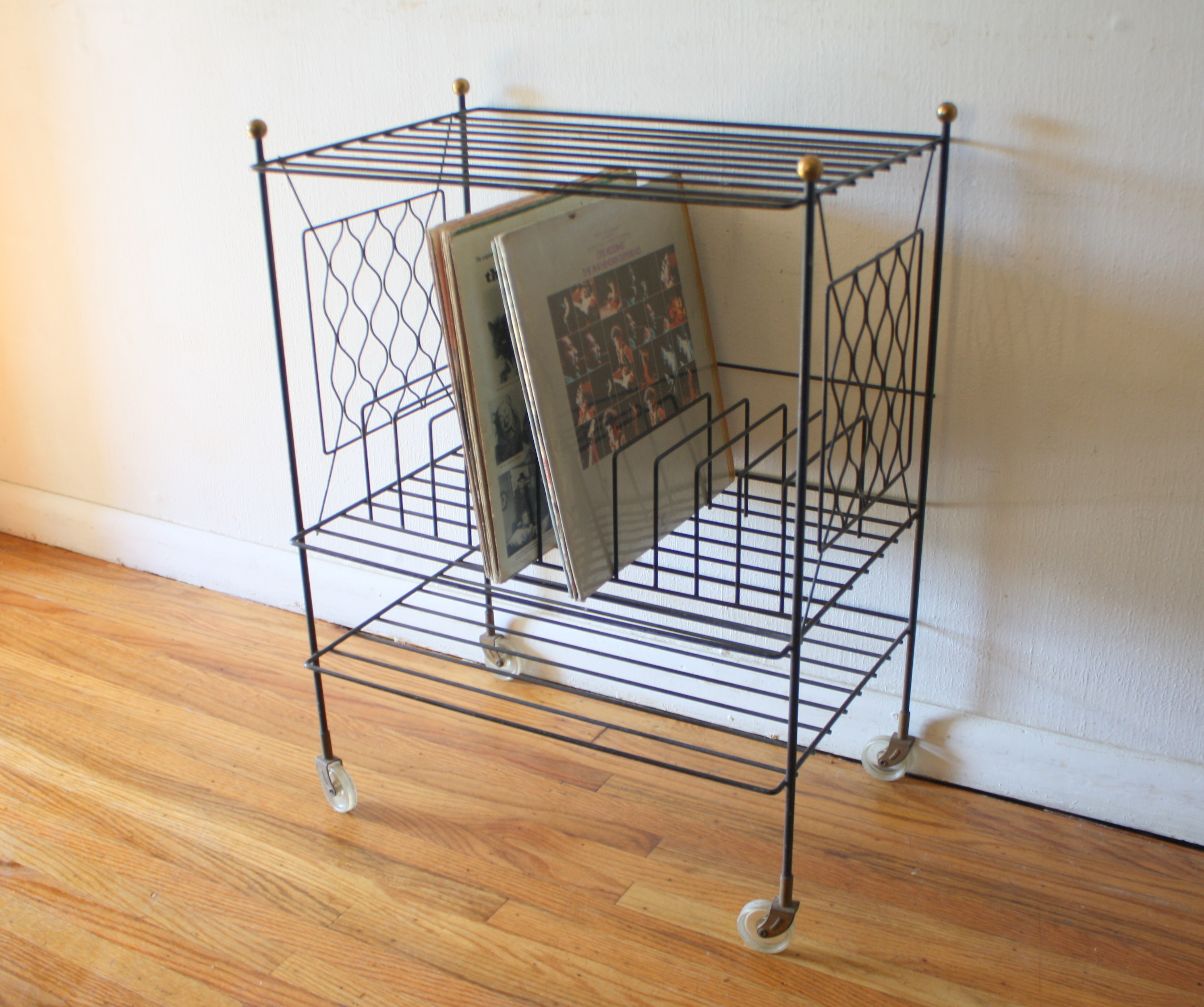 mcm wire record rolling rack 1