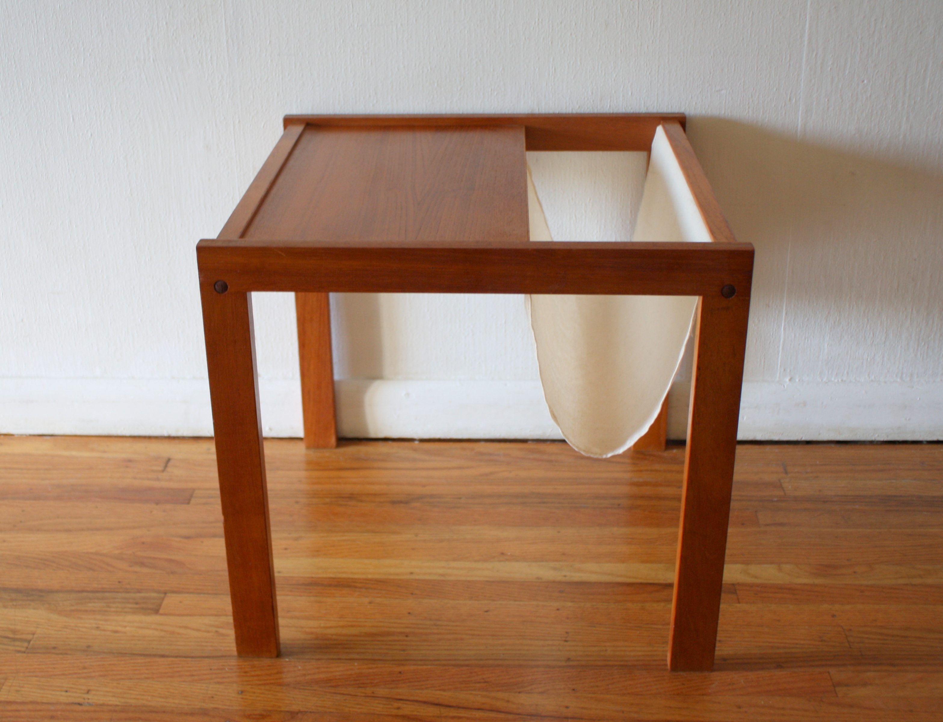 mcm Danish magzine table stand 1.JPG