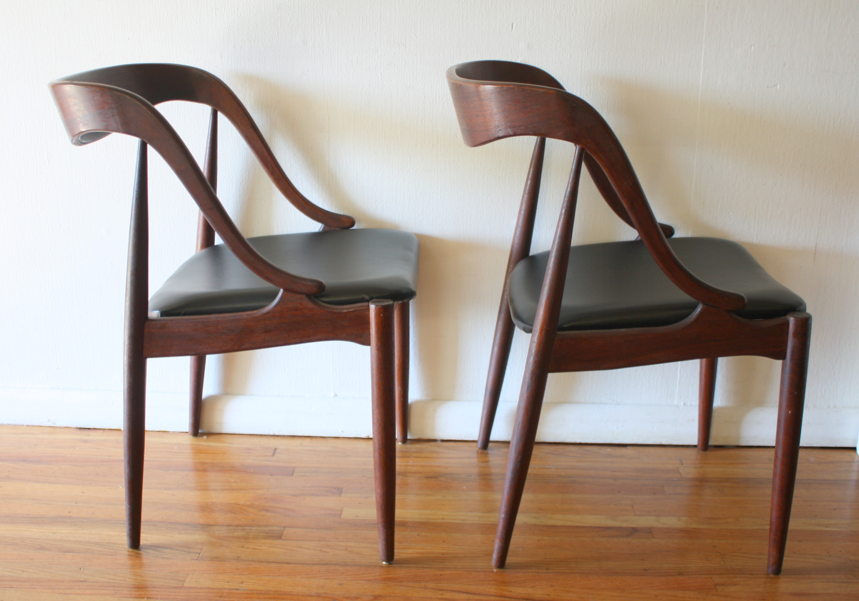 mcm pair of chairs with curved back and sides 2