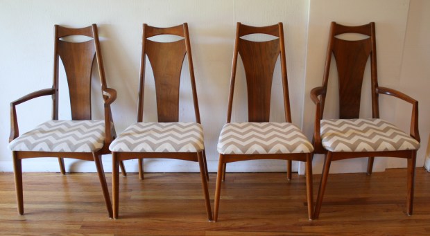 mcm arched back dining chair set 1