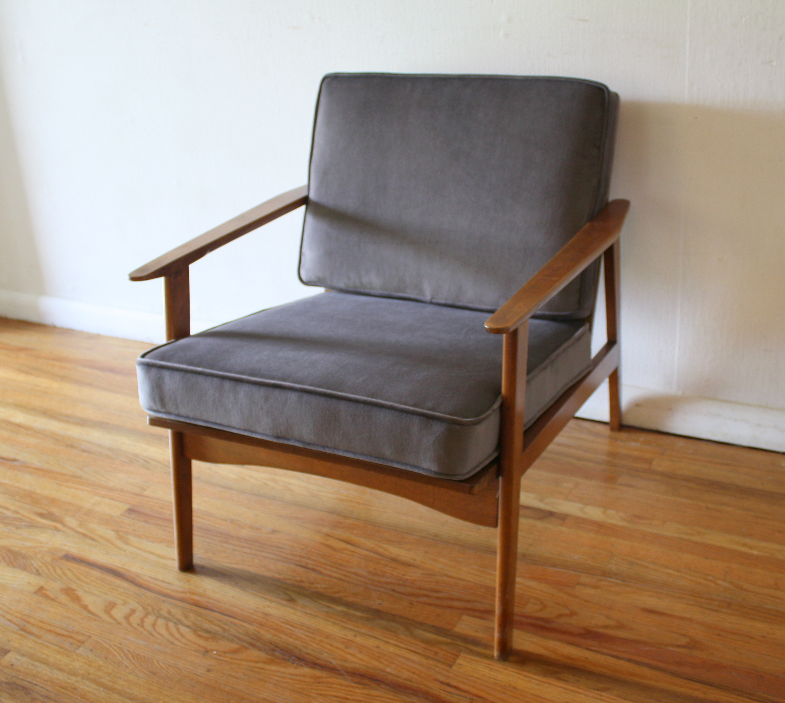 mcm arm lounge chair in elephant gray 1