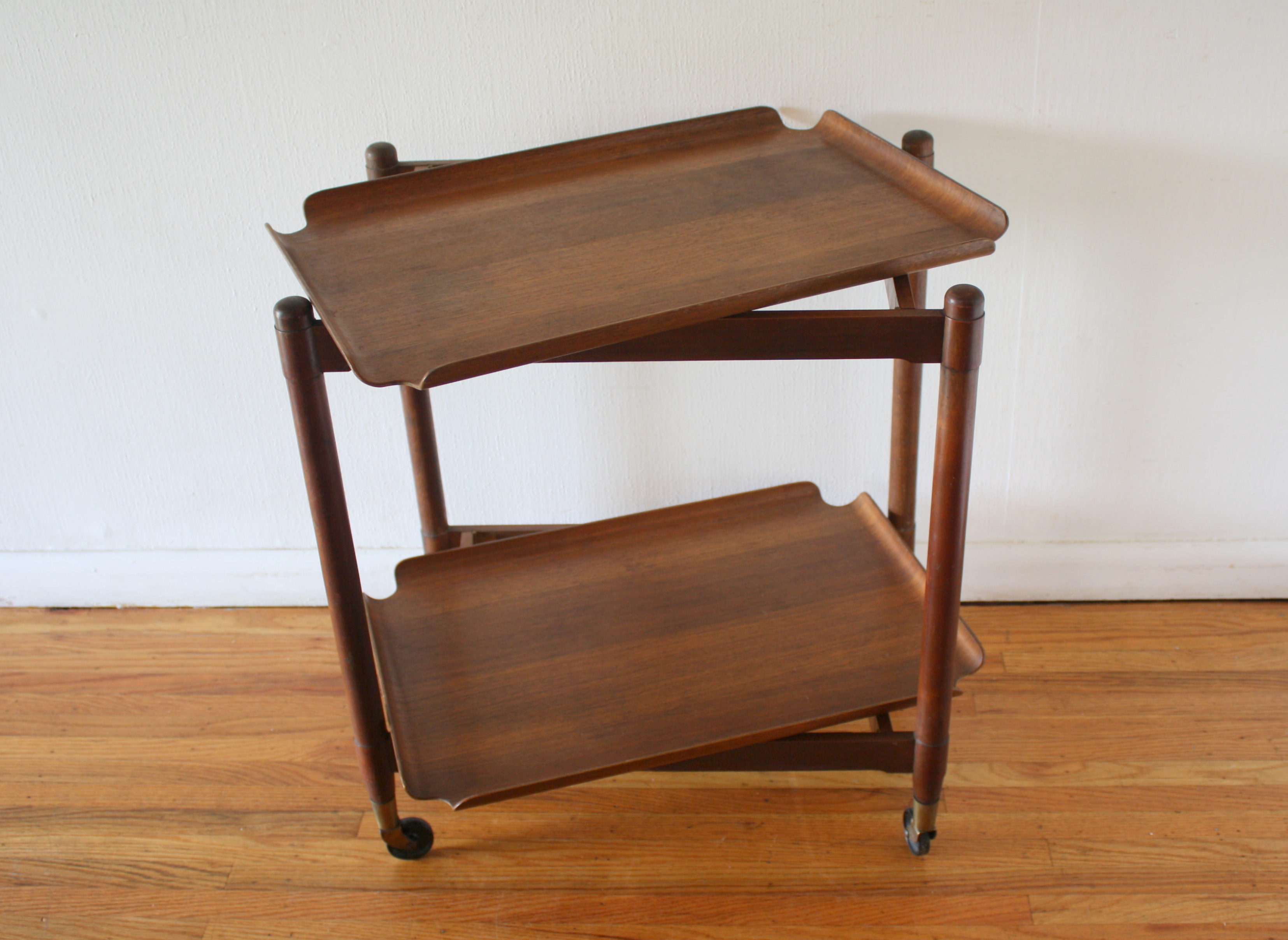 mcm folding serving bar cart with removable trays 4