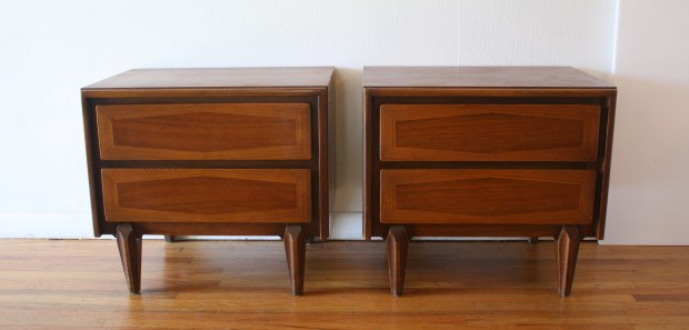 ABM pair of side end table nightstands 1.JPG