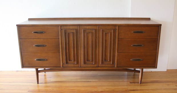 broyhill-sculptra-low-dresser-credenza-1