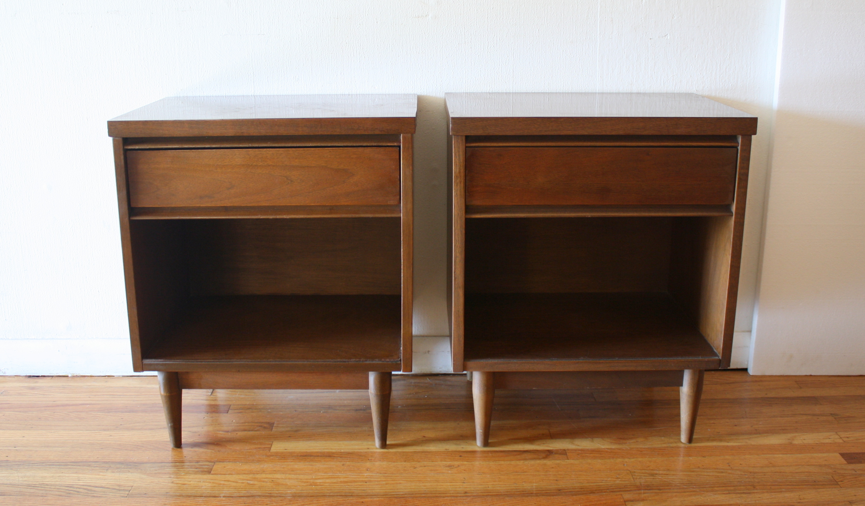 mcm-pair-of-streamlined-side-end-table-nightstands-1