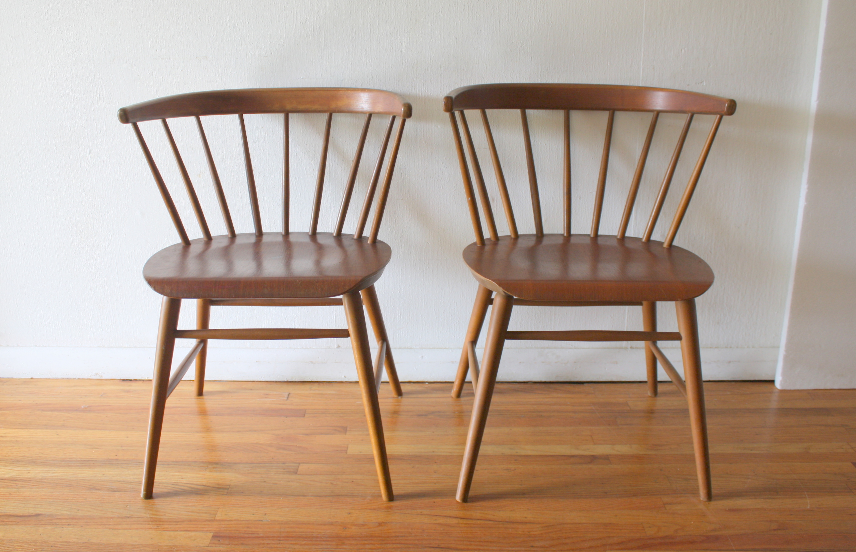 pair-of-danish-chairs-splayed-legs-3