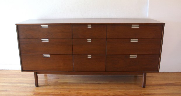 bassett-low-dresser-credenza-with-angled-pulls-3