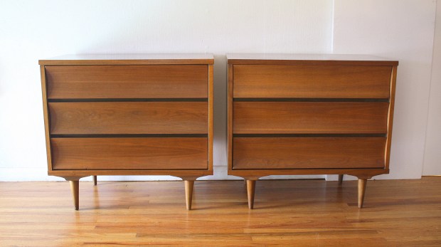 Johnson Carper bachelor chests 1