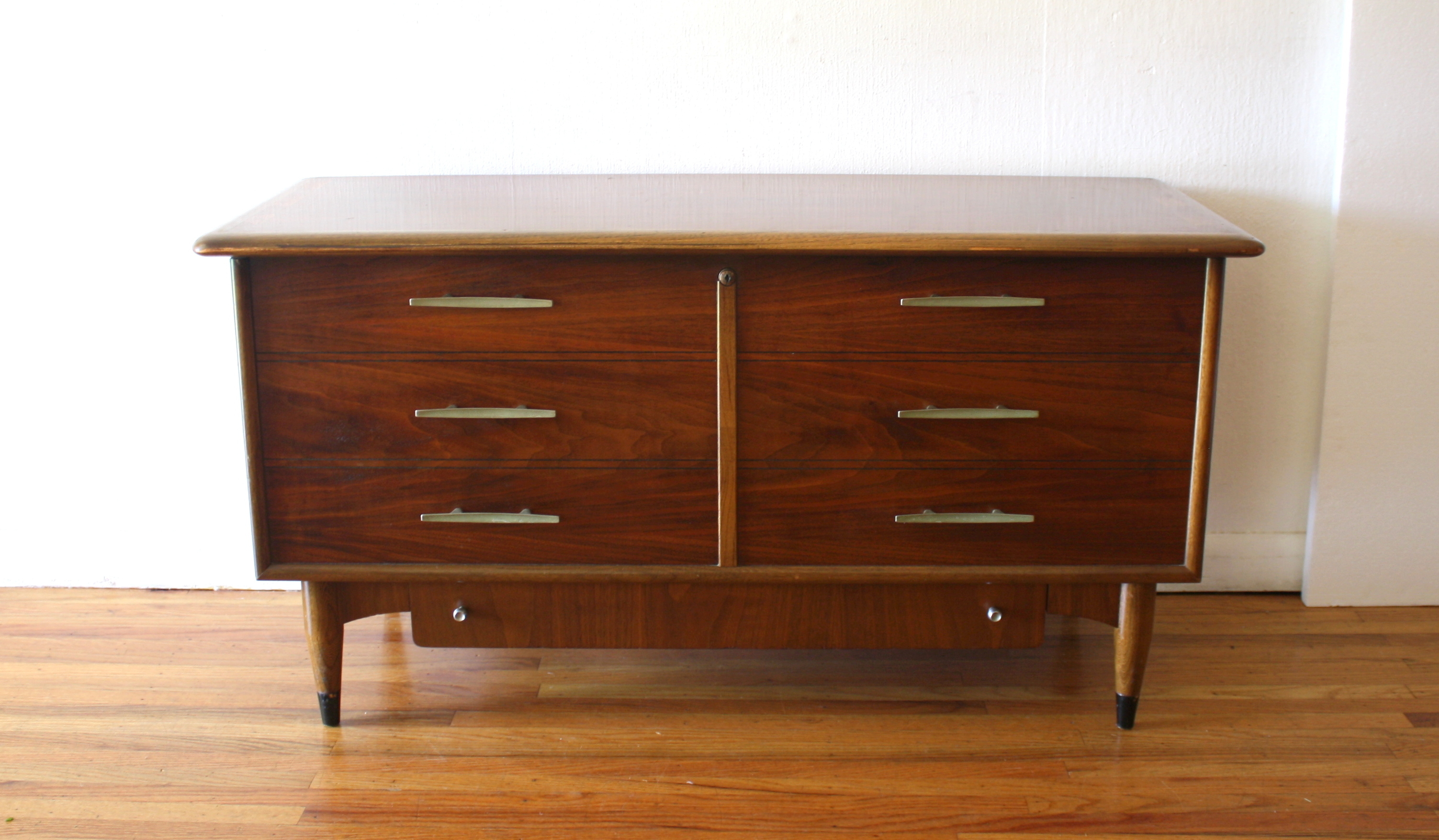 Lane Acclaim cedar chest 1