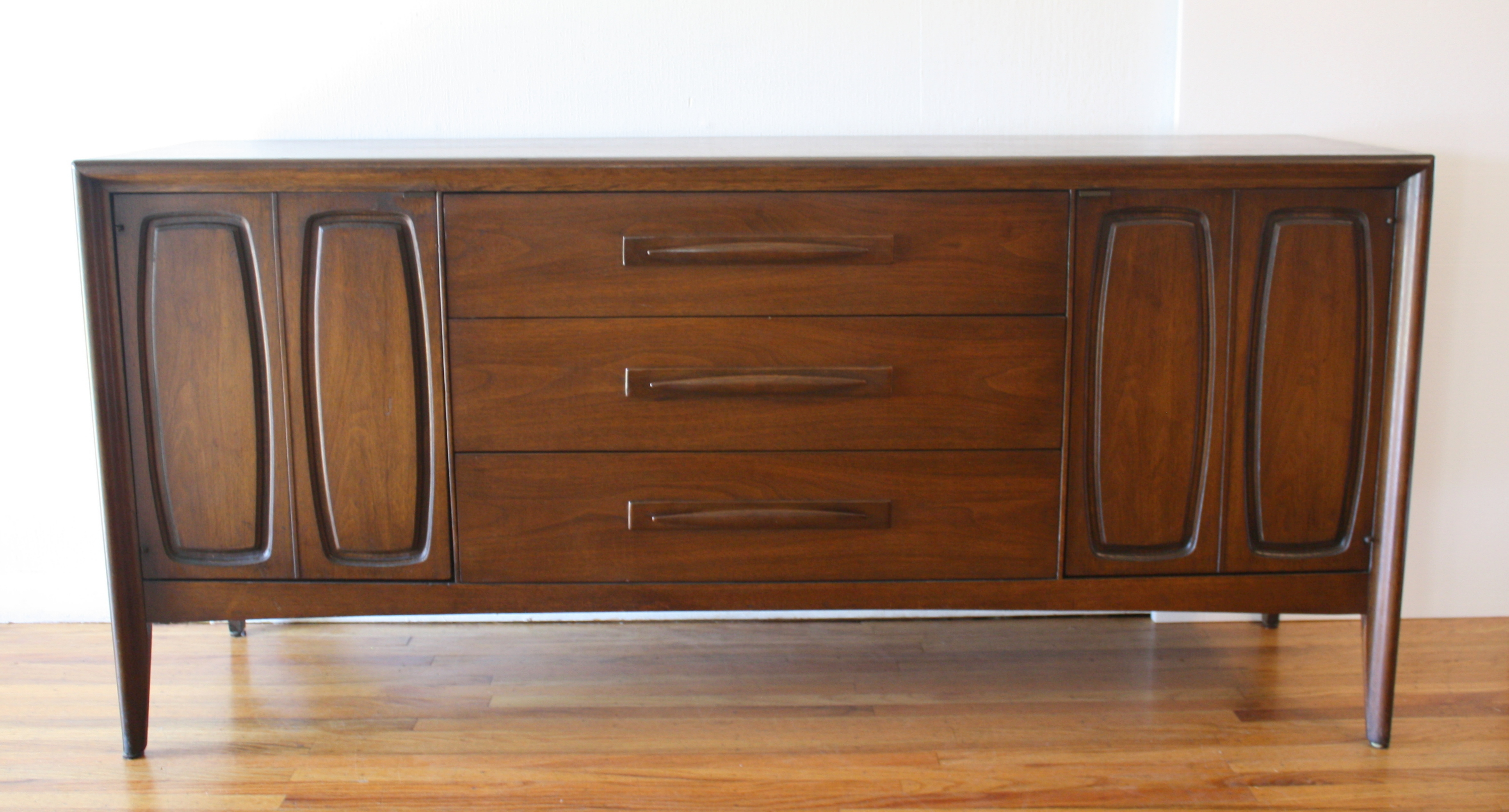 Broyhill Emphasis credenza 1.JPG