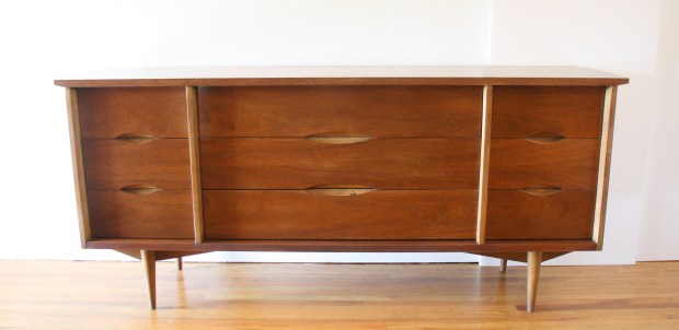 Bassett low dresser credenza carved handle 1.JPG