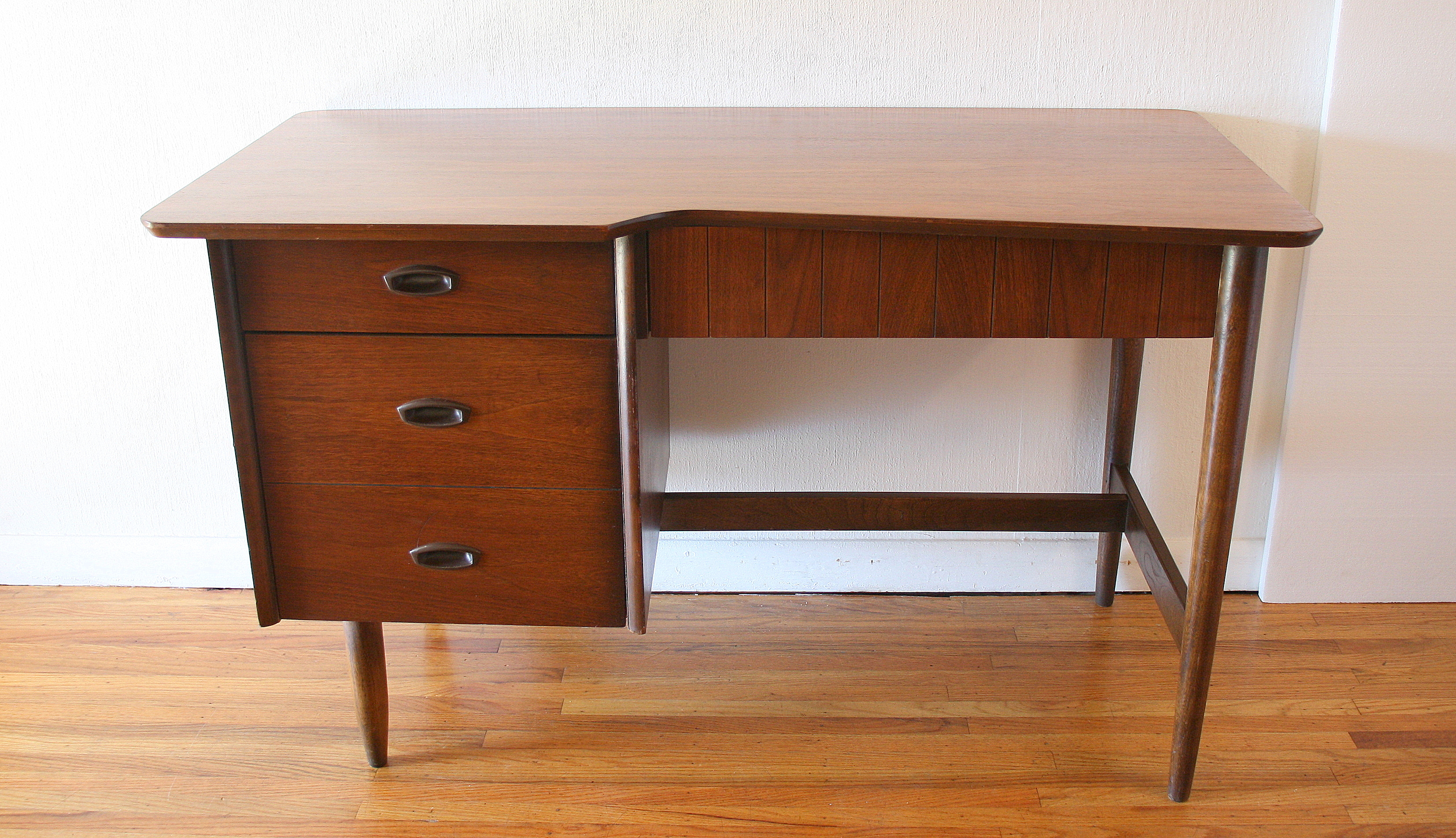 Hooker cutout desk 1.JPG