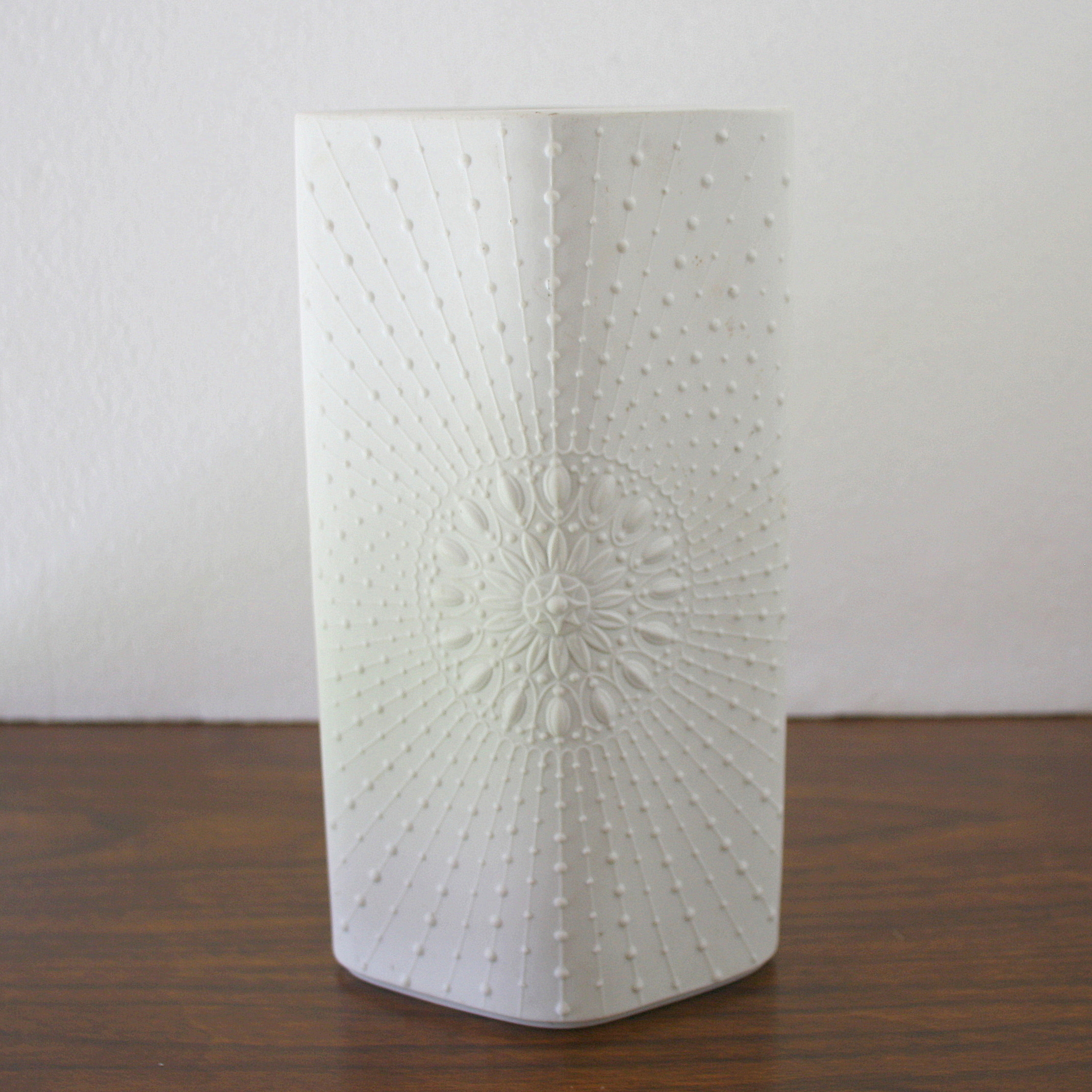 Krautheim Rosetta sunburst vase 1