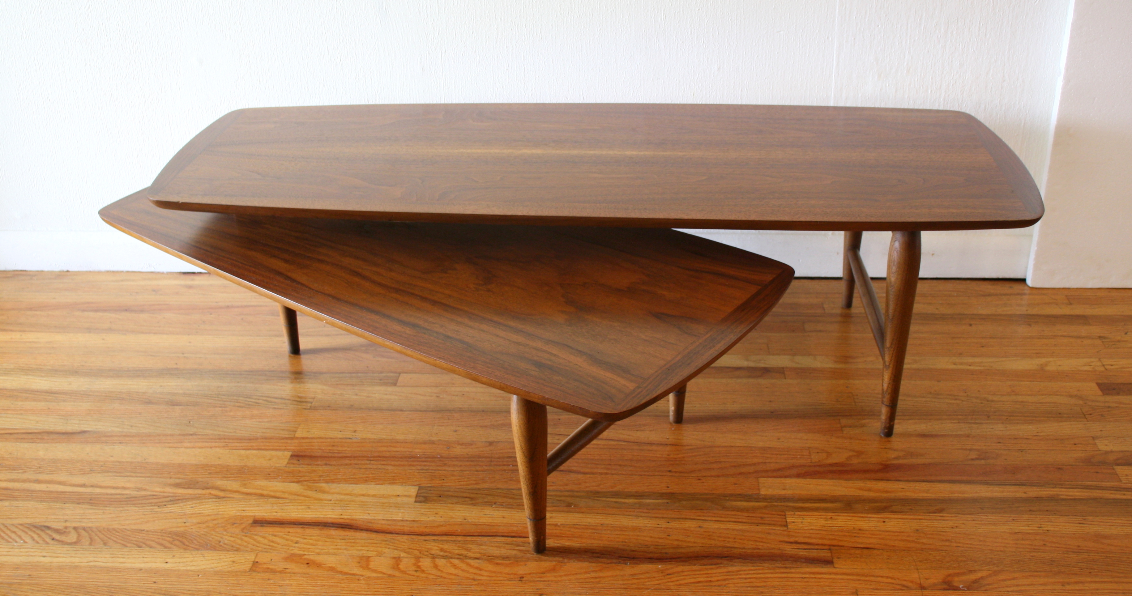 Mcm boomerang coffee table 2