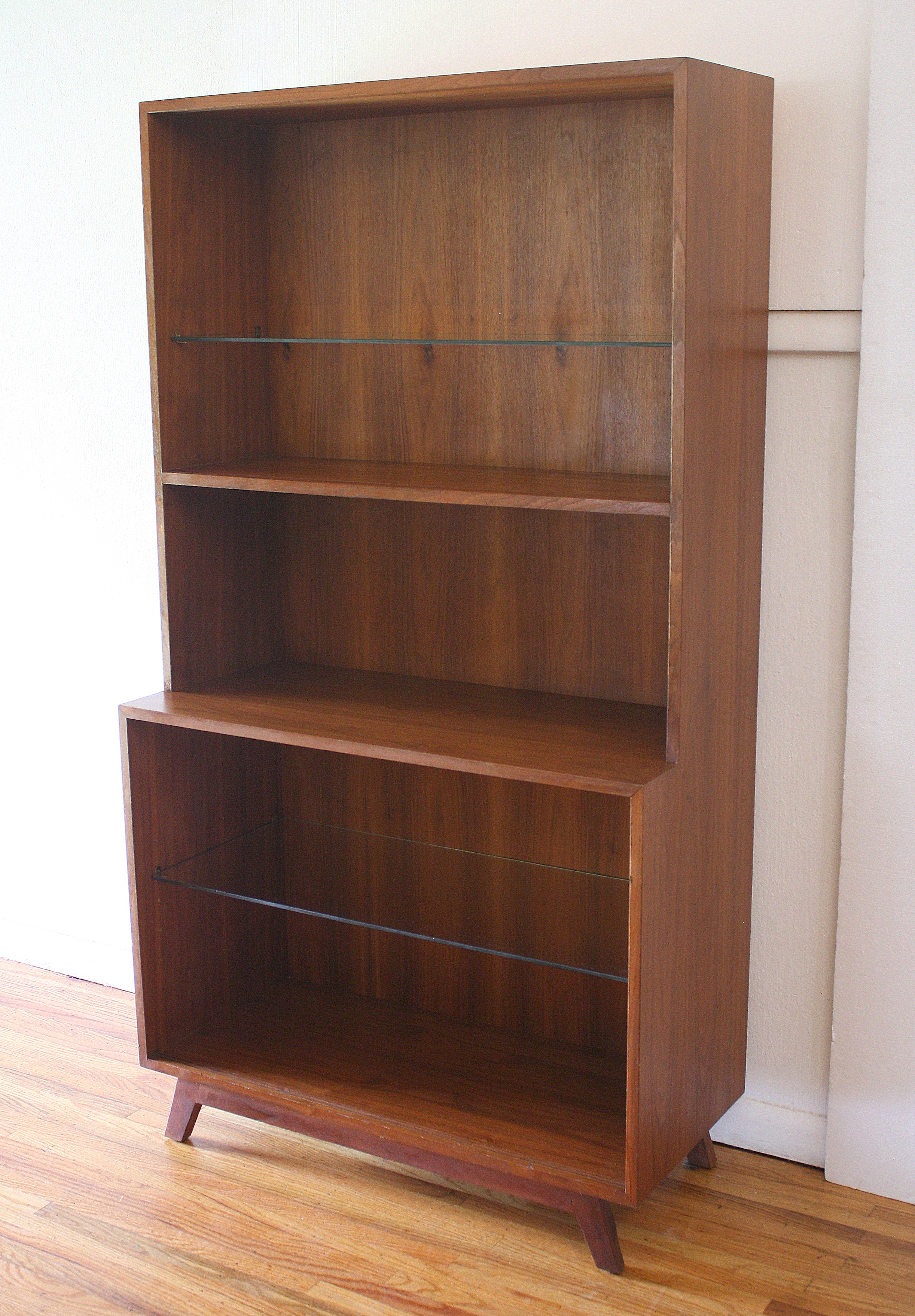 mcm sheving unit with adjustable shelves 1