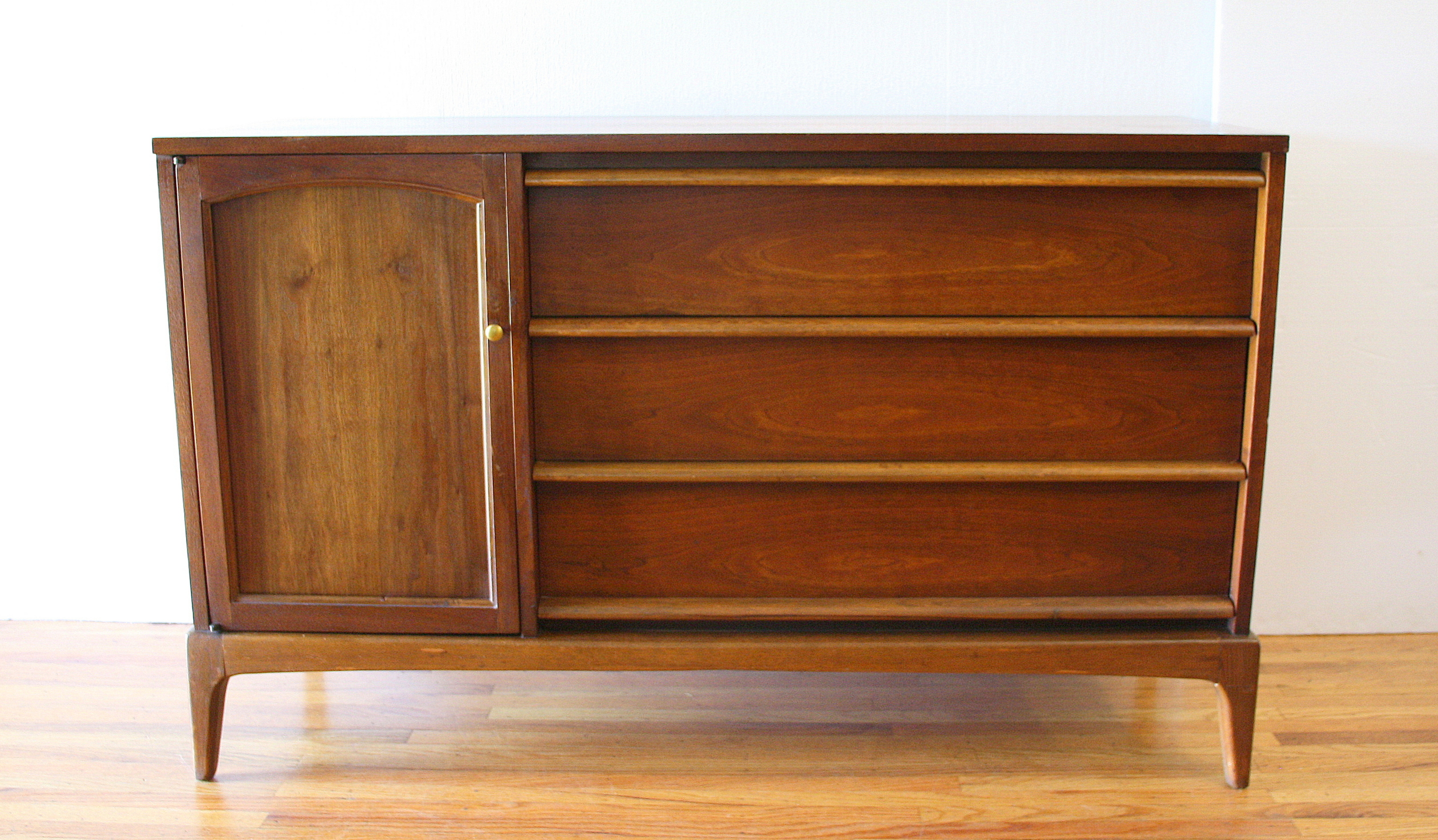 Lane credenza 4.JPG