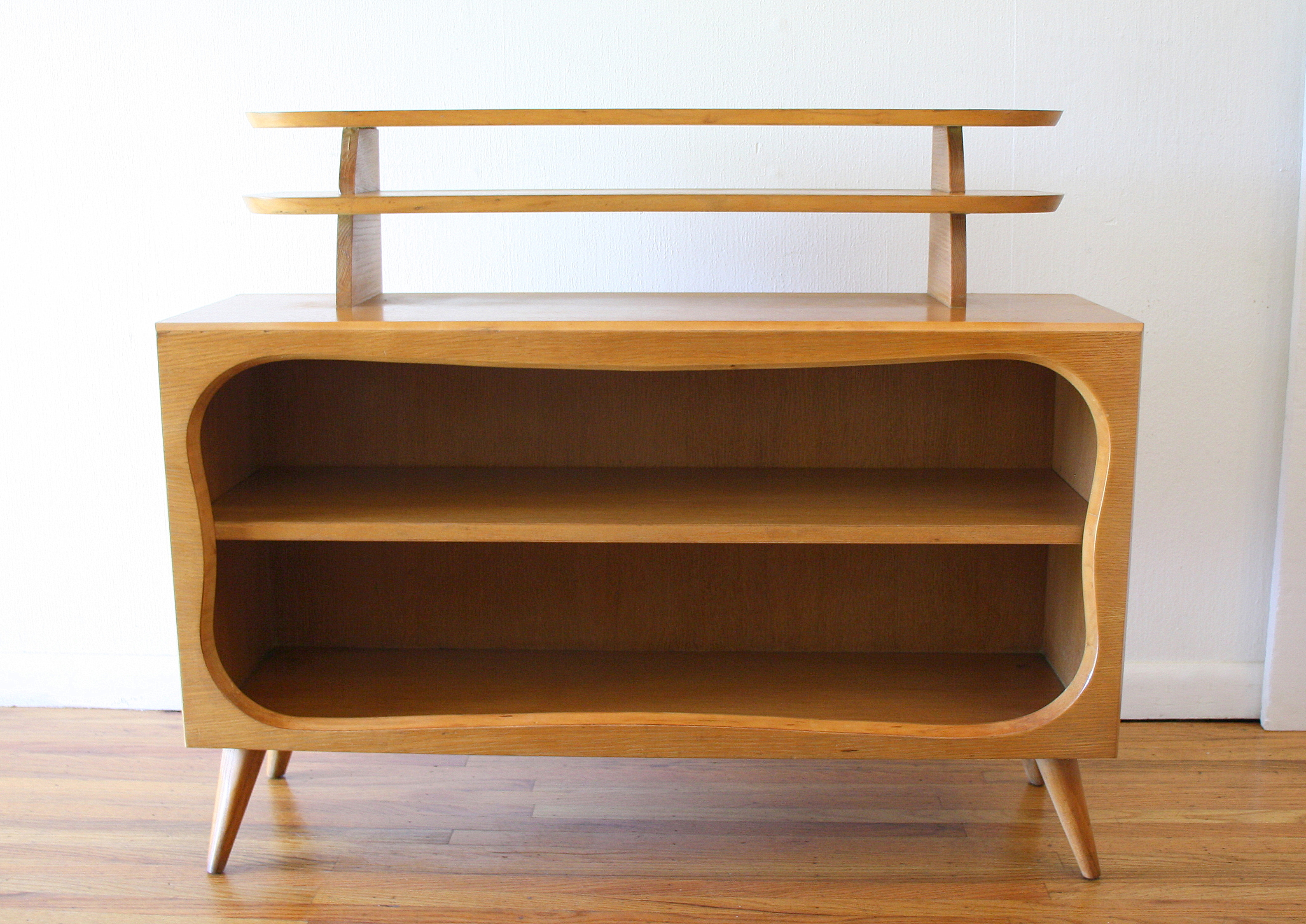 Mcm shelving unit with splayed legs 1