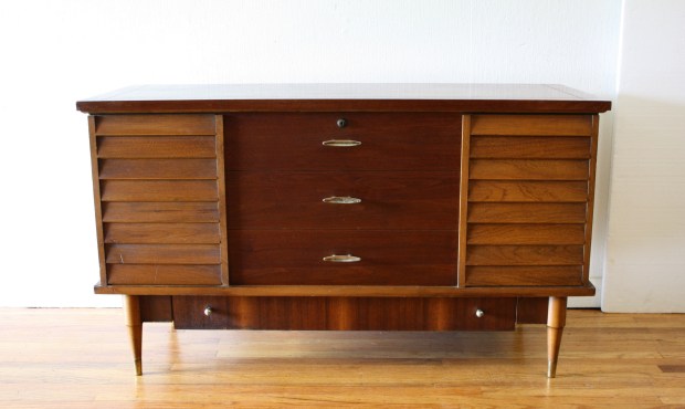 Lane cedar chest louvered design brass tipped legs 1