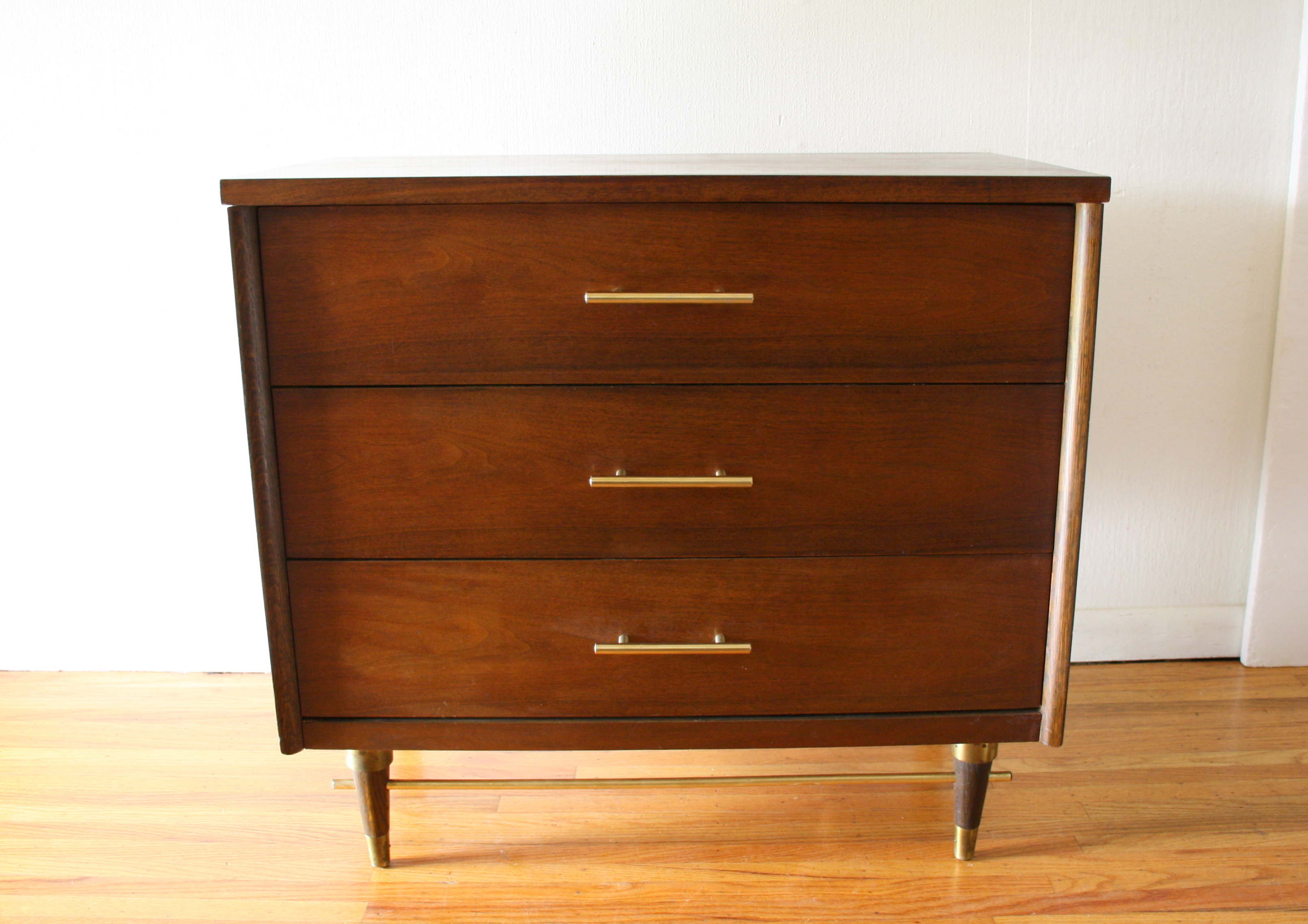 Mcm bachelor chest with brass accents 1.JPG