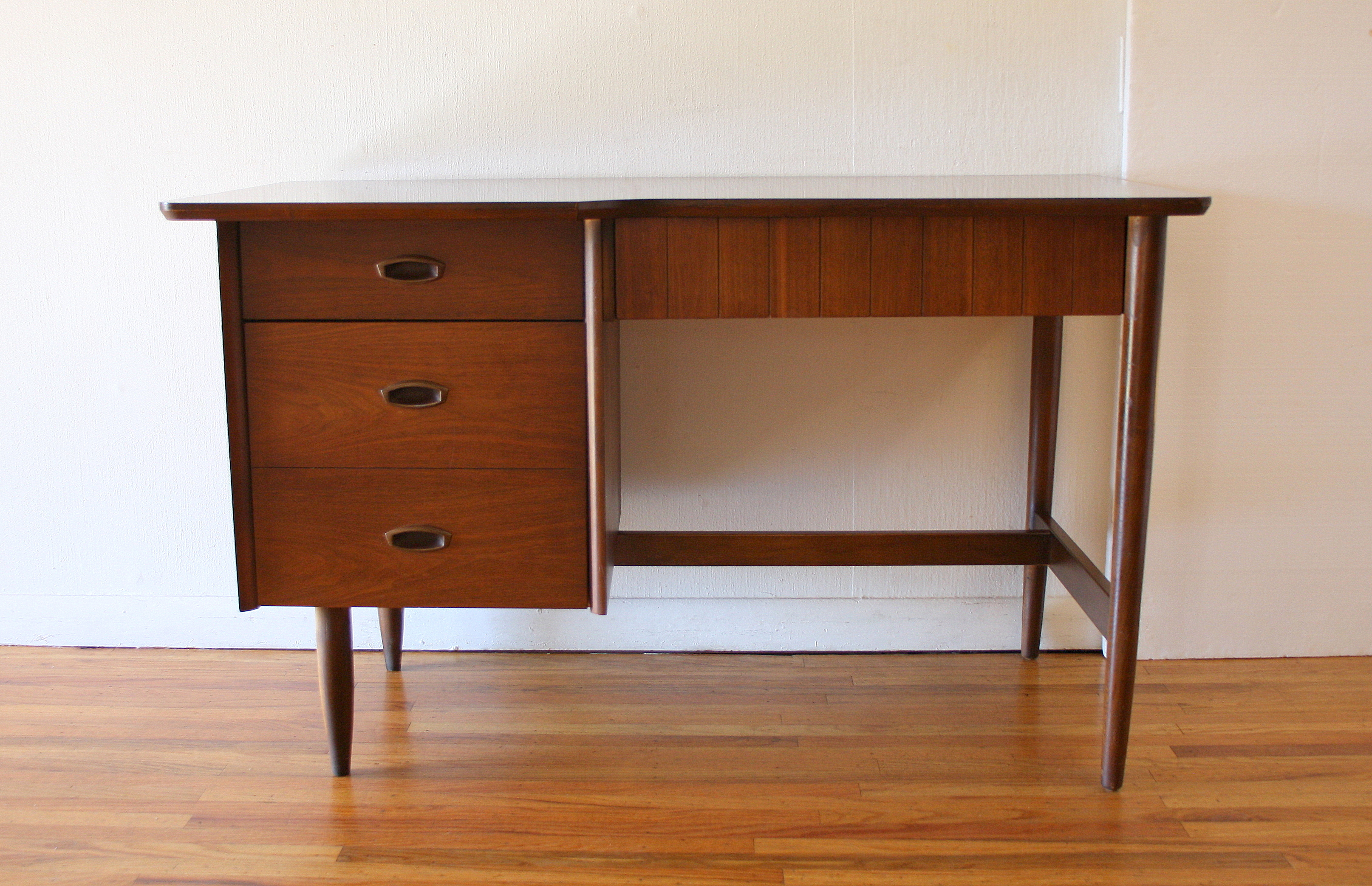 Hooker cut out desk 1