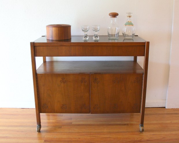 Martinsville clover bar cart 2