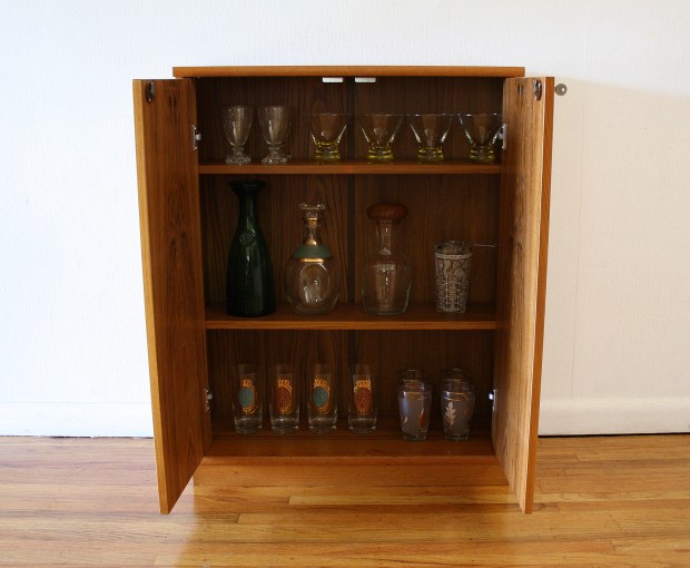 Teak mini cabinet 3