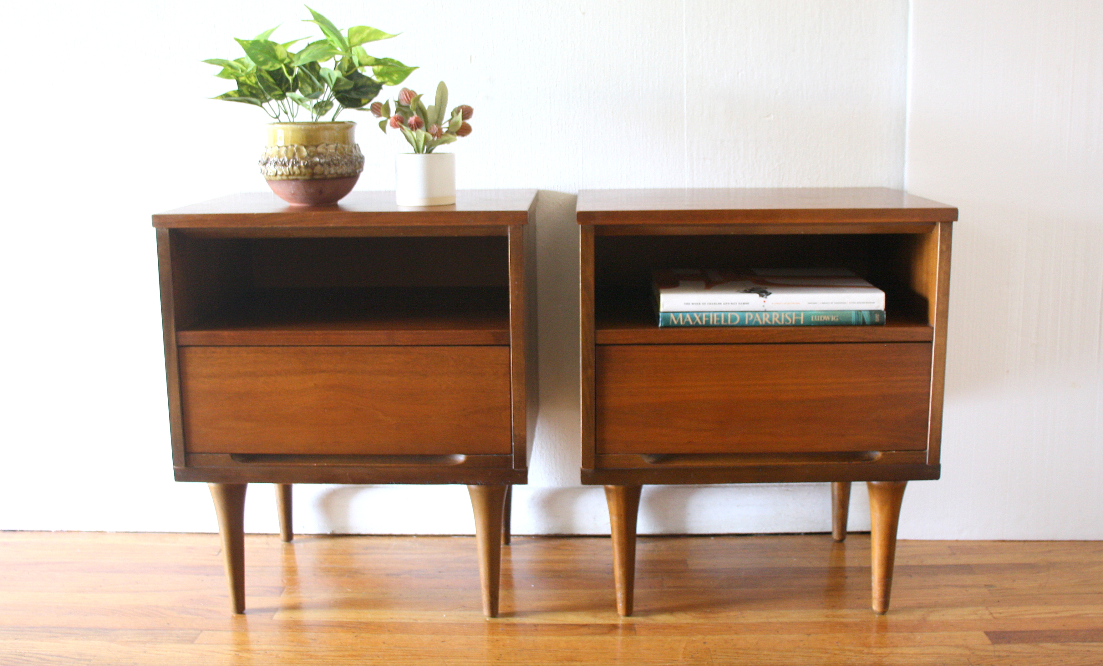 Mid Century Modern Pair of Side End Table Nightstands | Picked Vintage