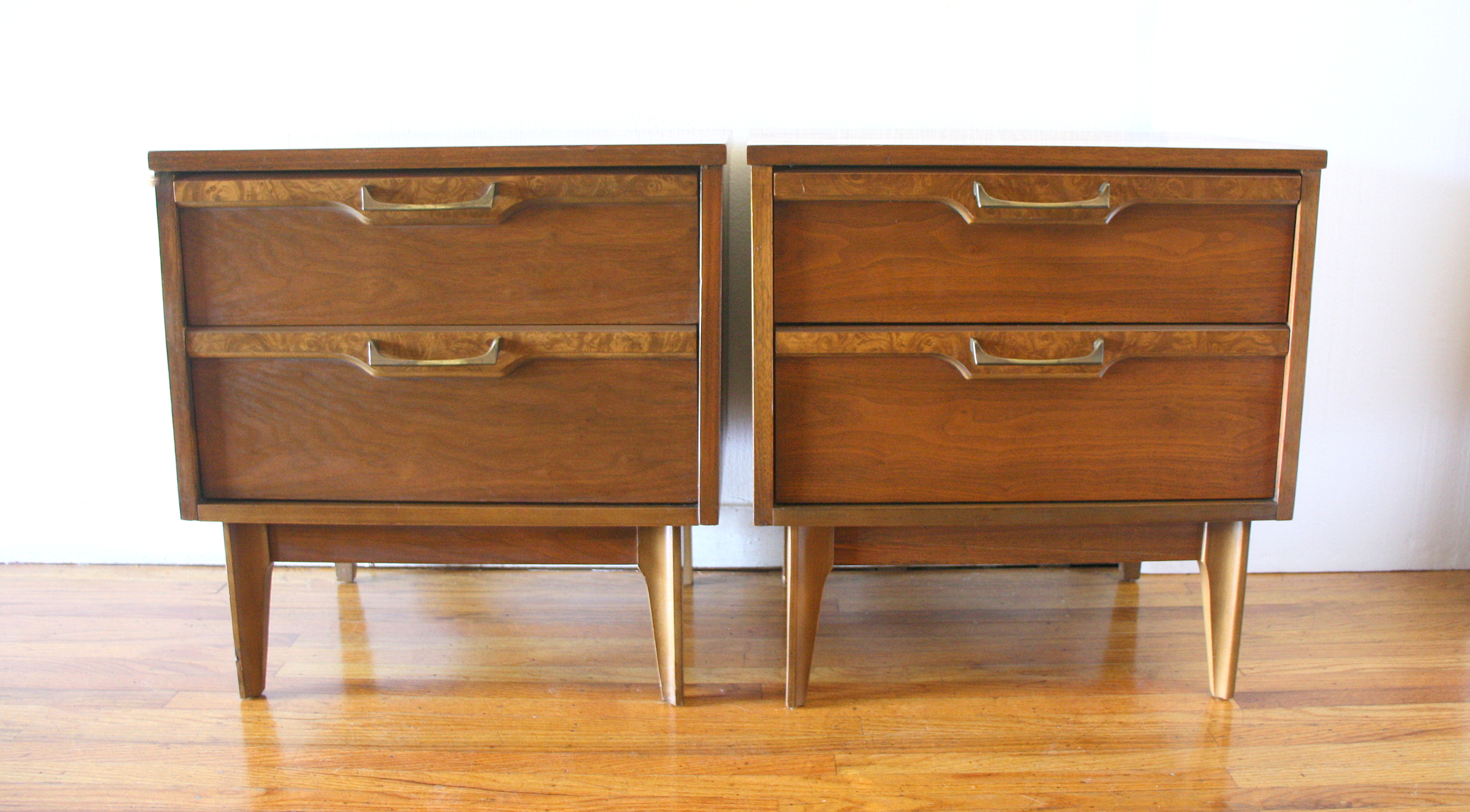 Mid Century Modern Pair of Side End Table Nightstands | Picked Vintage