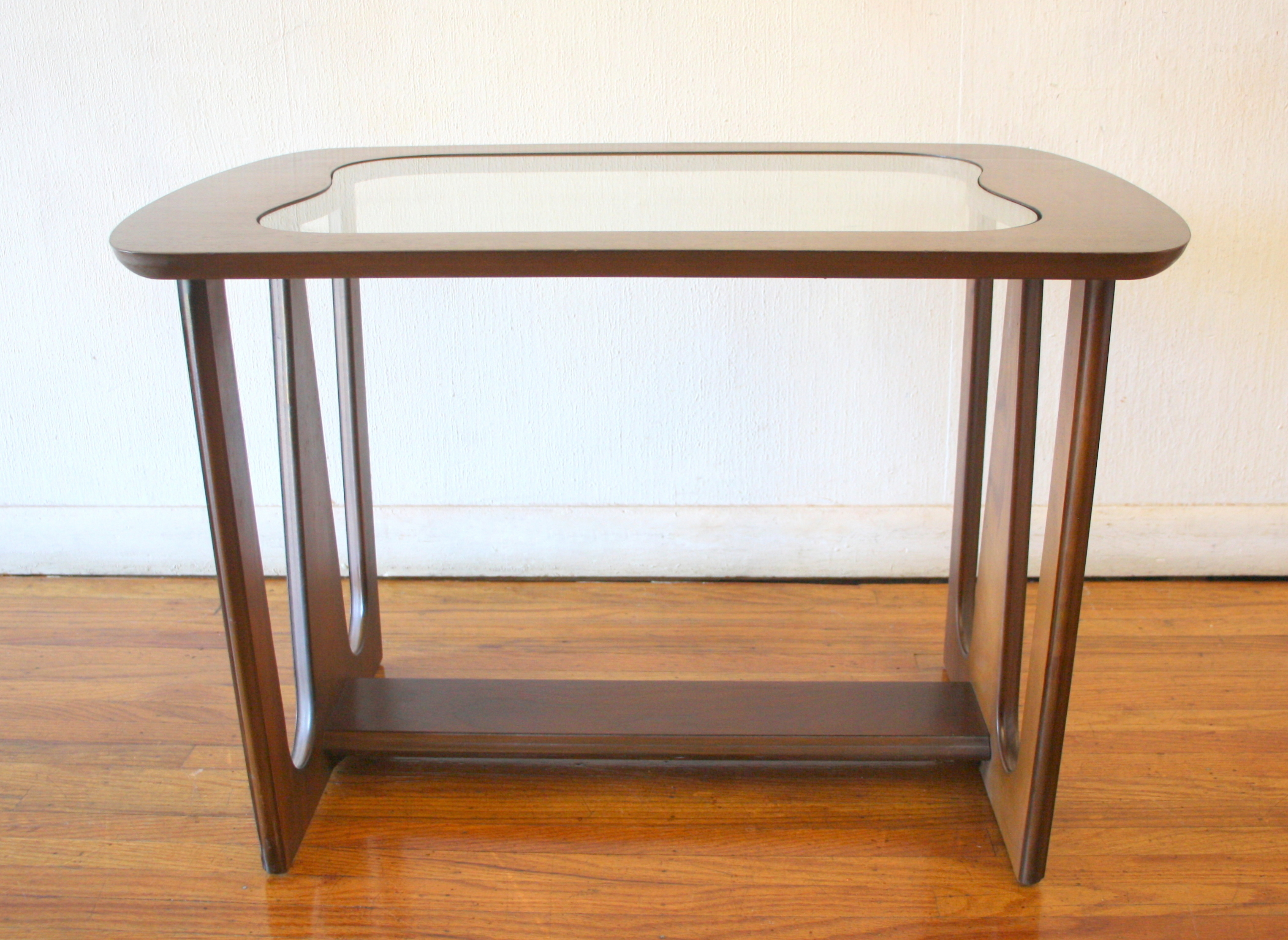 Mid Century Modern Brasilia Style Side End Table by Bassett | Picked ...
